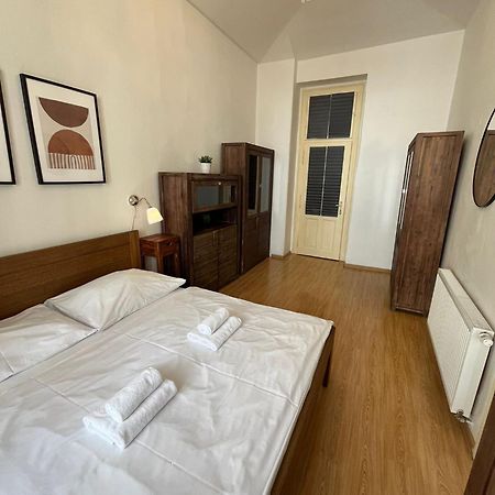 Kaprova - Old Town Apartments Praha Bagian luar foto