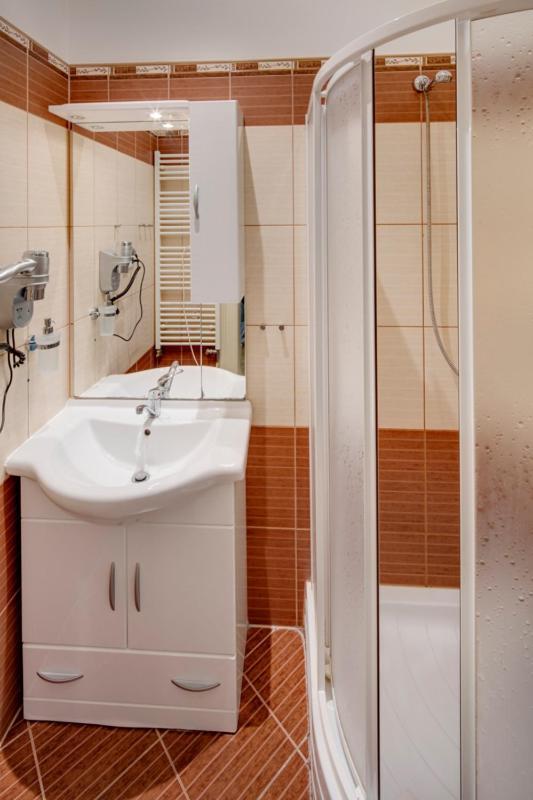 Kaprova - Old Town Apartments Praha Bagian luar foto
